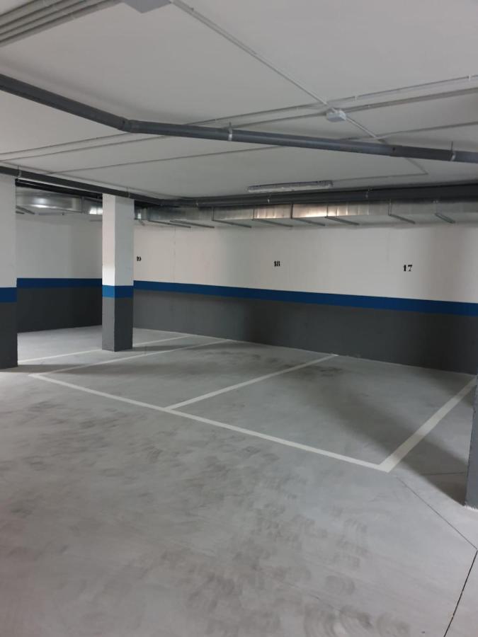 Boutique Apartment Near The Beach, 1 Gbps Wi-Fi Malaga Exterior photo