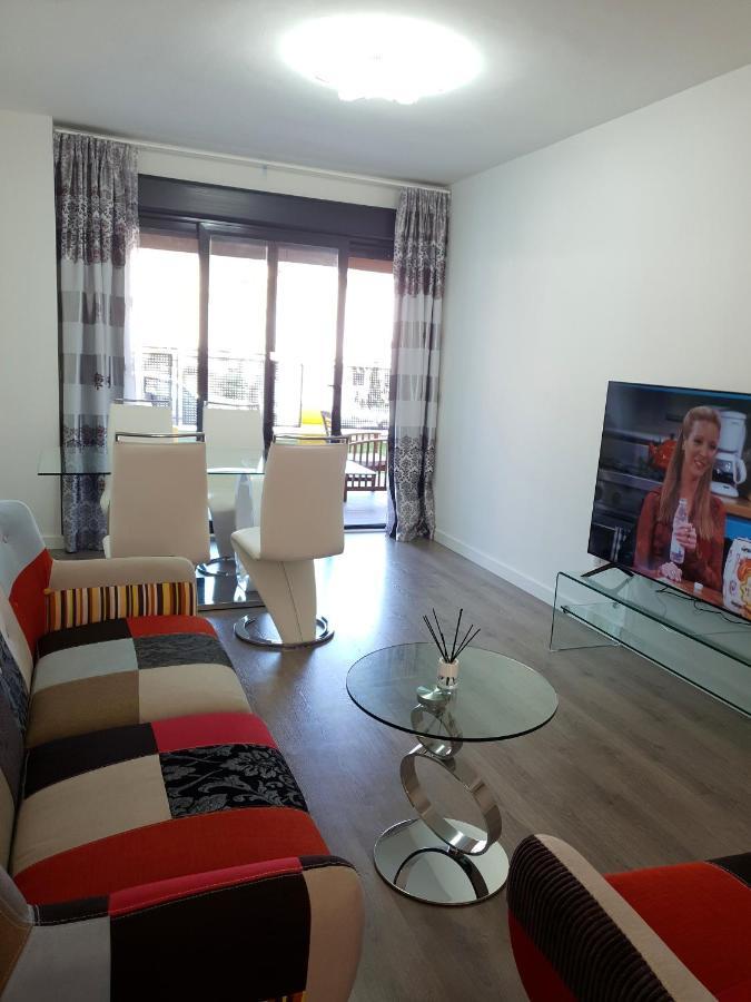Boutique Apartment Near The Beach, 1 Gbps Wi-Fi Malaga Exterior photo